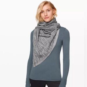Lululemon Vinyasa Scarf *like new*